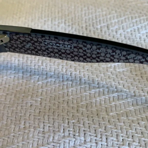 Coach sunglasses with case new - Picture 11 of 15